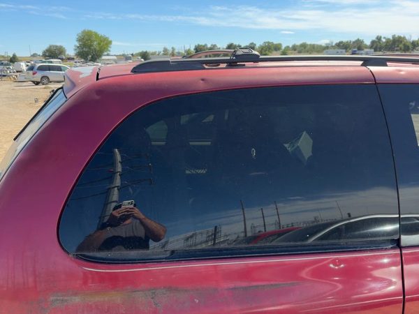 96-00 Town & Country Right Rear Quarter Glass Back Side Window 119" Wb Power — photo 3