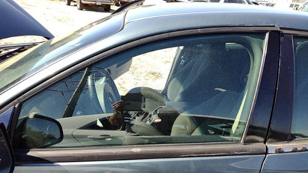 2004-08 Pontiac Grand Prix Driver Left Front Side Window Door Glass Oem 15932411 — photo 1