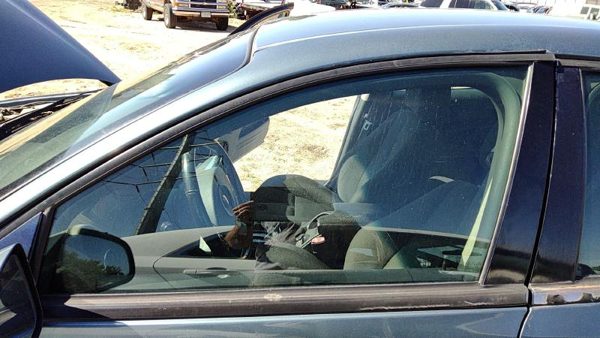 2004-08 Pontiac Grand Prix Driver Left Front Side Window Door Glass Oem 15932411 — photo 2