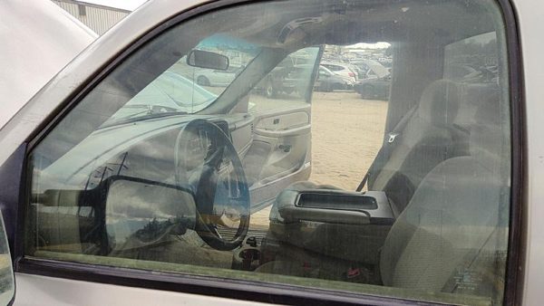 1999-2007 Chevy Silverado 2500 Driver Left Front Side Window Door Glass Oem — photo 1