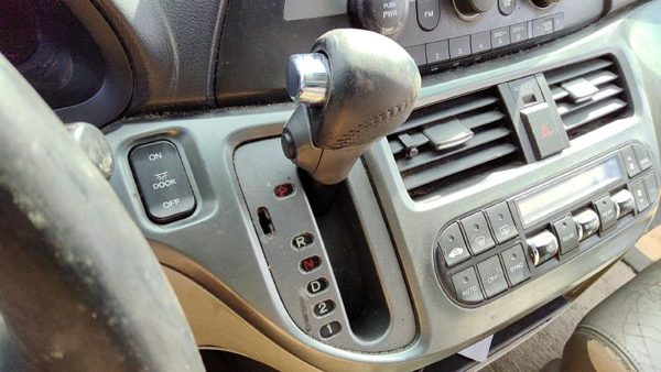 05-10 Odyssey Floor Shifter Lever Assembly Shift Automatic Transmission Gray — photo 3