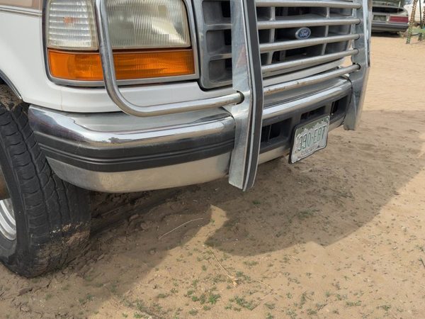 1993-1997 Ford F250 Front Bumper With Brackets Assembly Oem Ftf250 — photo 1