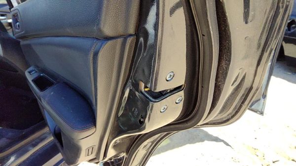 2015-2016 Subaru Wrx Passenger Right Rear Door Latch With Rods/Cables Oem Back — photo 5