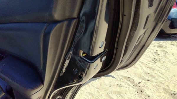 2015-2016 Subaru Wrx Passenger Right Rear Door Latch With Rods/Cables Oem Back — photo 2