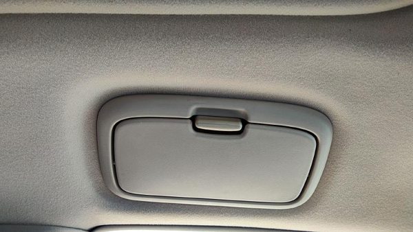 04-06 Toyota Sienna Driver Left Front Sun Glasses Holder Cubby Oem Fawn 41 — photo 2