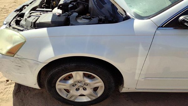 2002-2006 Nissan Altima Driver Left Front Fender Oem White Qx3 631138J030 — photo 3