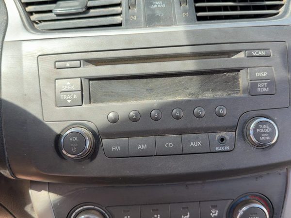 2014 Nissan Sentra Audio & Visual Equip.(radio) — photo 4