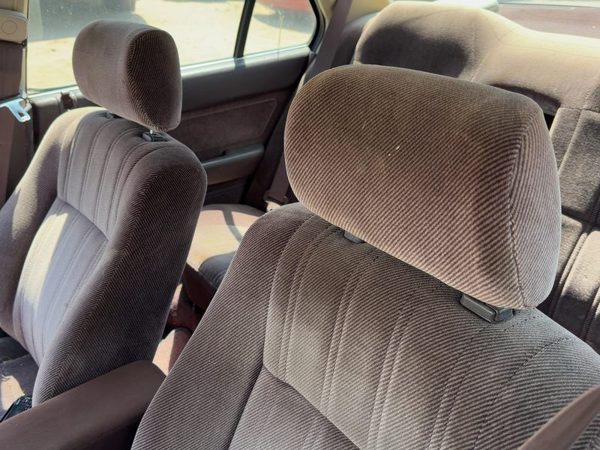 1986-1989 Honda Accord Lx Pair Of Front Headrests Oem Left Right Set Seat Maroon — photo 1