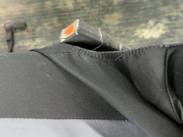 98-02 Express Van 2500 Driver Left Front Seat Belt Buckle Receiver Oem Black — photo 1