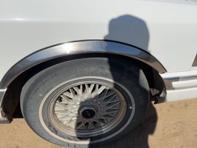 90-94 Town Car Passenger Right Front Wheel Flare Moulding Oem Fender White Wt