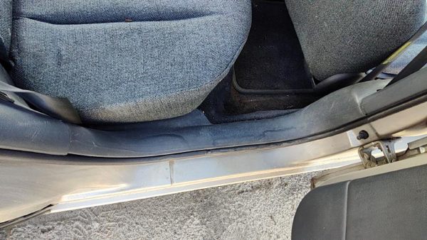1995-2005 Chevy Cavalier Passenger Right Lower Kick Trim Panel Oem Gray 12C — photo 2