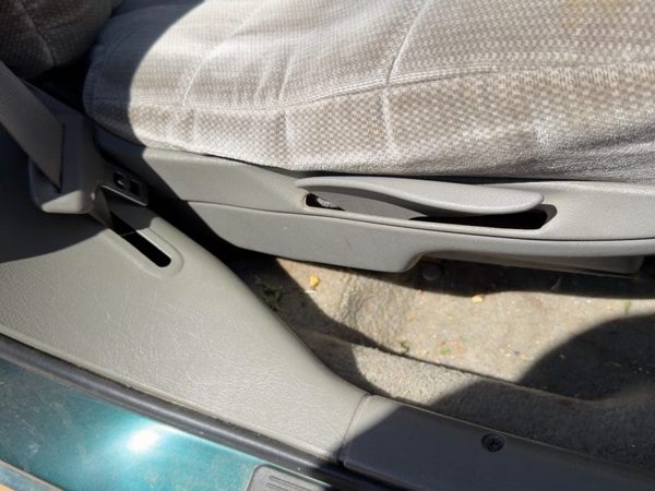 1995-1999 Chevy Lumina Passenger Right Side Seat Trim Panel OEM Shale 92B — photo 2
