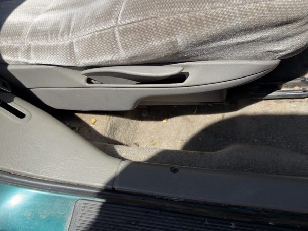 1995-1999 Chevy Lumina Passenger Right Side Seat Trim Panel OEM Shale 92B — photo 4