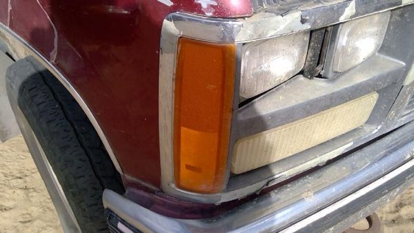 1988 Gmc Sierra 2500 Passenger Right Front Turn Signal Light Lamp Oem Side — photo 3