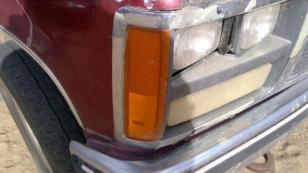 1988 Gmc Sierra 2500 Passenger Right Front Turn Signal Light Lamp Oem Side — photo 4