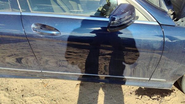 2013 Mercedes C-class Front Door RH Lunar Blue 890 — photo 3