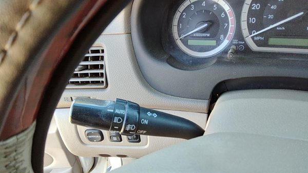 2004-2010 Toyota Sienna Turn Signal Switch Column Control Lever Headlight Oem — photo 3