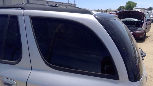 2004-2007 Buick Rainier Driver Left Rear Quarter Glass Back Side Window Oem — photo 2