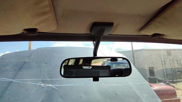 1996-1998 Suzuki Sidekick Inside Rear View Mirror Oem Windshield Mounted — photo 2