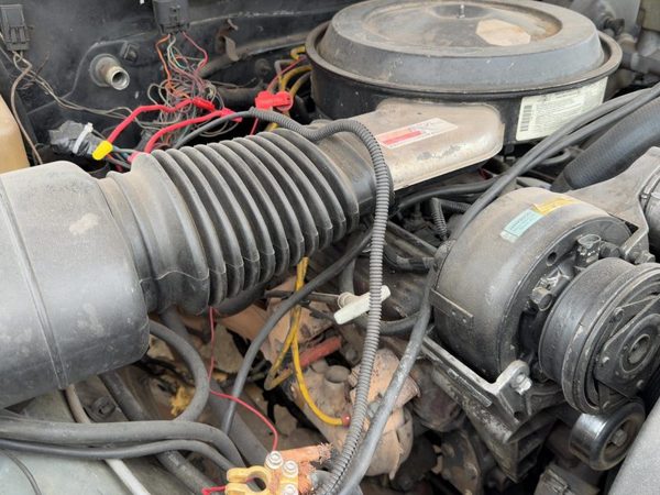 1988-1995 Chevrolet K1500 Passenger Valve Cover 5.7L — photo 3