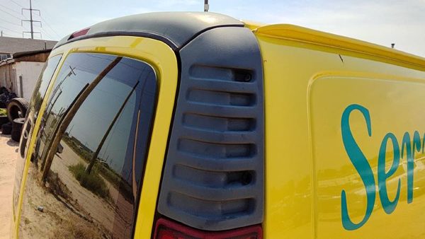 96-02 Express Van 2500 Passenger Right Rear Upper Moulding On Quarter Panel Oem — photo 4