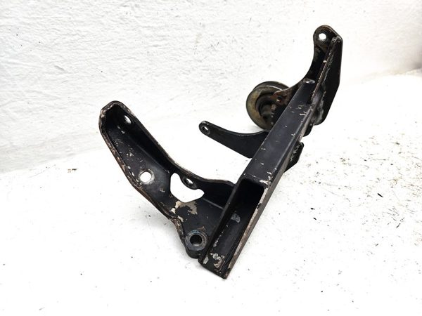 1980 Mercedes-Benz 450SL A/c Compressor Bracket — photo 6