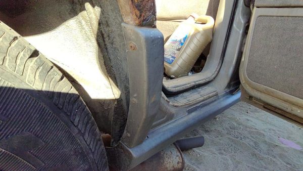 01 Jeep Grand Cherokee Passenger Right Rear Moulding On Quarter Panel Ps5 Silver — photo 3
