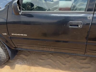 1998 Isuzu Rodeo Front Door LH