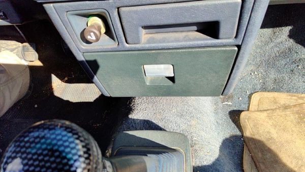 1985-1986 Toyota Camry Center Dash Lower Cubby Glove Box Oem Blue — photo 4