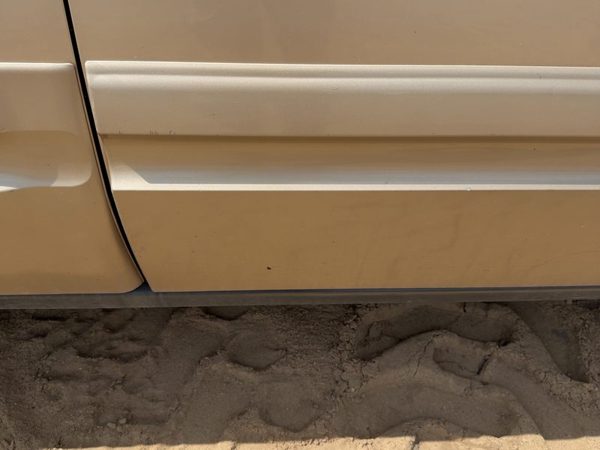 04-07 Rainier Passenger Right Front Moulding From Door Trim Strip Cashmere 15U — photo 6