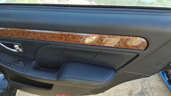 01-05 Xg350 Passenger Right Rear Door Trim Panel With Switches Back Black — photo 3