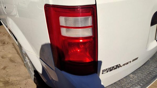 2008-2010 Dodge Grand Caravan Driver Left Tail Light Brake Lamp Oem Rear — photo 4