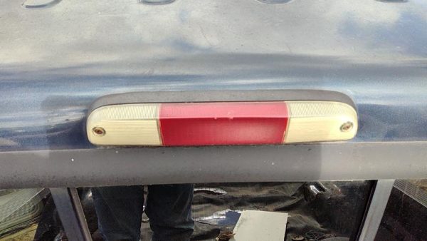 1999-2007 F350 Powerstroke Third Brake Light Middle Lamp Oem — photo 1