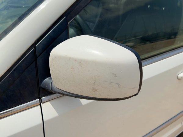 11-16 Town & Country Driver Left Power Side Mirror Door Mounted Oem White Pw1 — photo 3