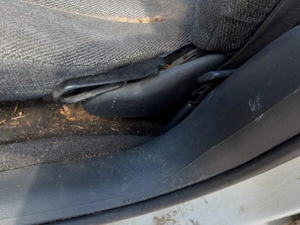 1995-2005 Chevy Cavalier Driver Left Side Seat Trim Panel Oem Graphite 12C — photo 2