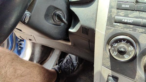 09 10 Toyota Corolla Lower Dash Under Column Knee Bolster Trim Panel Charcoal 17 — photo 6