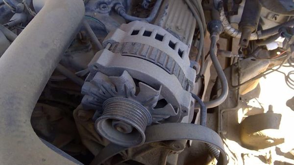 1990 Silverado 1500 Alternator 5.7L 10463336 — photo 2