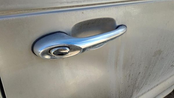 2002 Chrysler PT Cruiser Outside Door Handle RH — photo 3