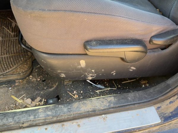 03-08 Toyota Matrix Xr Driver Left Side Power Seat Switch With Trim Panel Oem — photo 4