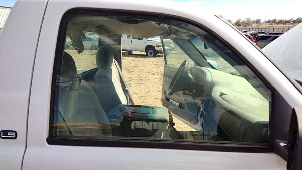 1999-2007 Chevy Silverado 1500 Passenger Right Front Side Window Door Glass Oem — photo 1
