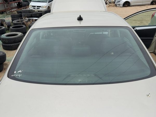 2011-2018 Vw Jetta Back Glass Rear Window Oem 5C6845051 — photo 3