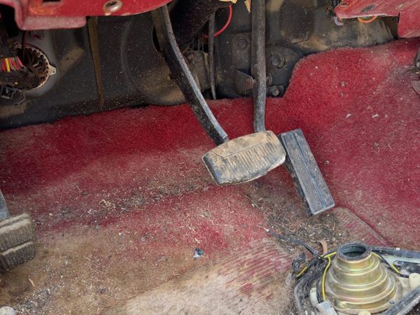 1987-1991 Ford F150 Brake Pedal Assembly Oem — photo 1