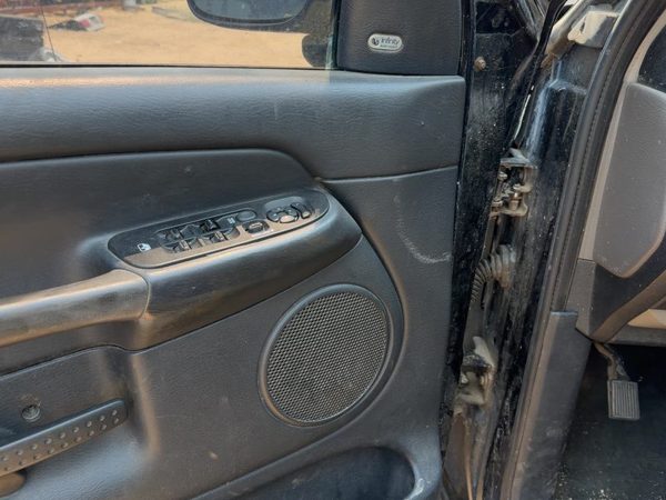 02 Ram 1500 Driver Left Front Door Trim Panel With Master Switch Dark Gray V9Dv — photo 3