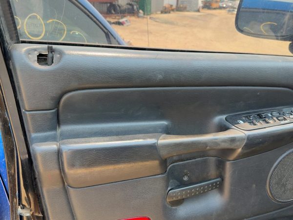 02 Ram 1500 Driver Left Front Door Trim Panel With Master Switch Dark Gray V9Dv — photo 4