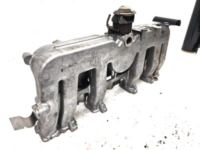 1988 Jeep Cherokee Intake Manifold