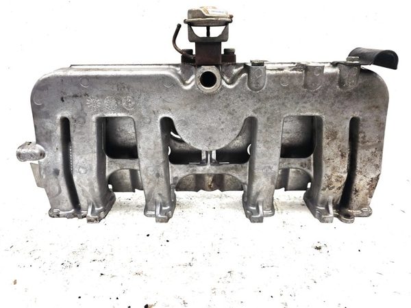 1987-1990 Jeep Cherokee Intake Manifold With Egr Valve Oem 4.0L 6 Cylinder — photo 10