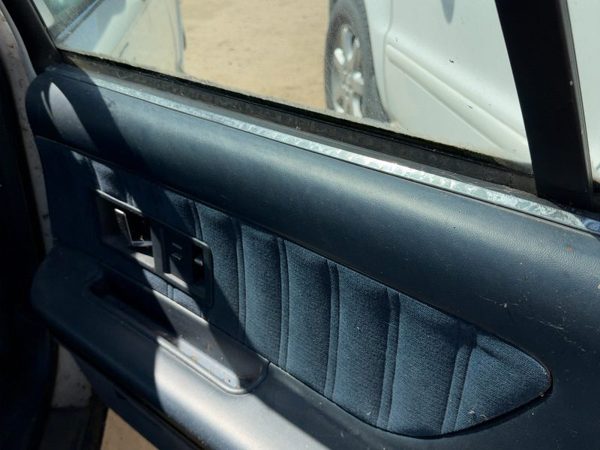 92-95 Eighty Eight Passenger Right Rear Door Trim Panel With Switches Back Blue — photo 3