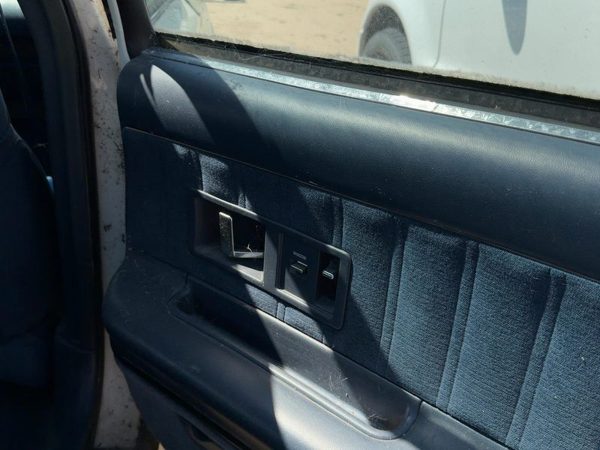 92-95 Eighty Eight Passenger Right Rear Door Trim Panel With Switches Back Blue — photo 5