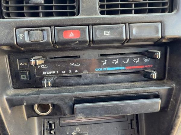 1994 Nissan Pathfinder Temperature Control Module In Dash Heater AC Head Unit — photo 3