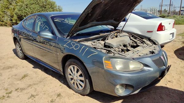 2007 Pontiac Grand Prix Strut Assembly LH — photo 1